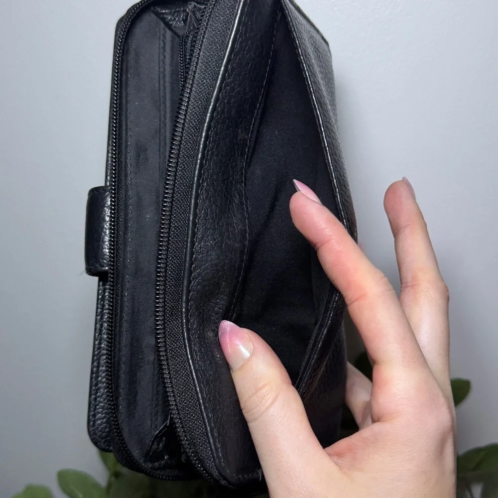 Black Genuine Leather Wallet with Logo Zip closure